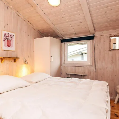 Holiday home Xlii *